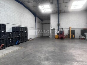 Flex in Champagne-au-Mont-d'Or for lease Building Photo- Image 2 of 4