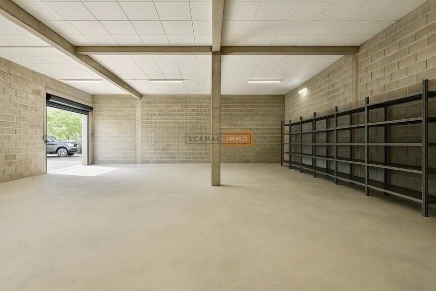 Industrial in Puget-sur-Argens for lease - Interior Photo - Image 3 of 5