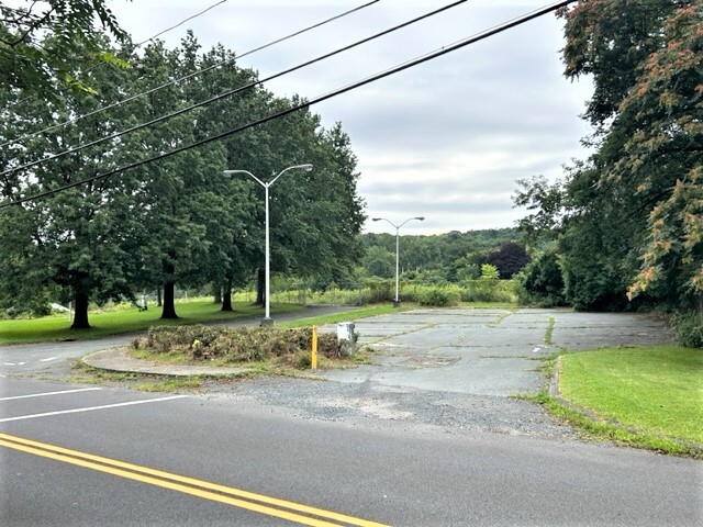 74 New Turnpike Rd, Troy, NY for sale - Building Photo - Image 3 of 5