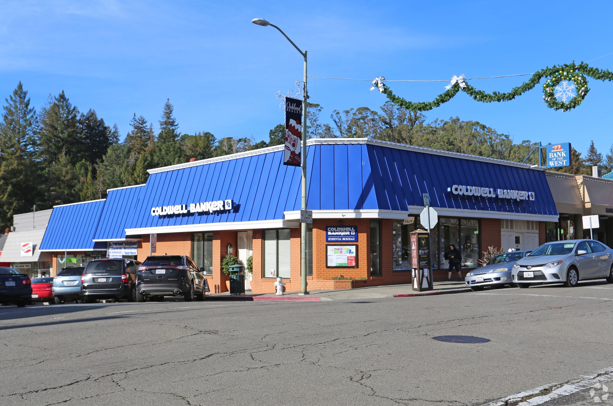 6137 La Salle Ave, Oakland, CA for lease Primary Photo- Image 1 of 4