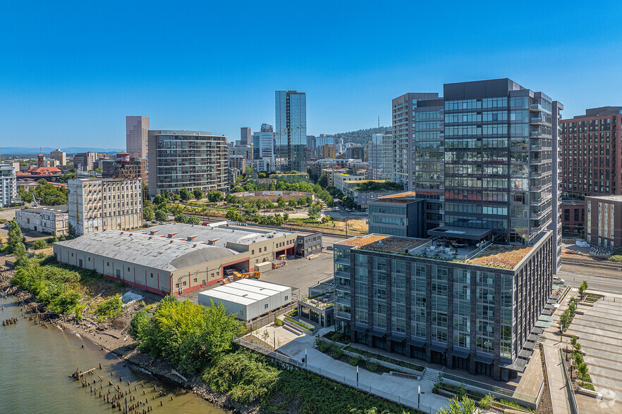 1550 NW Naito Pky, Portland, OR for lease - Building Photo - Image 3 of 36