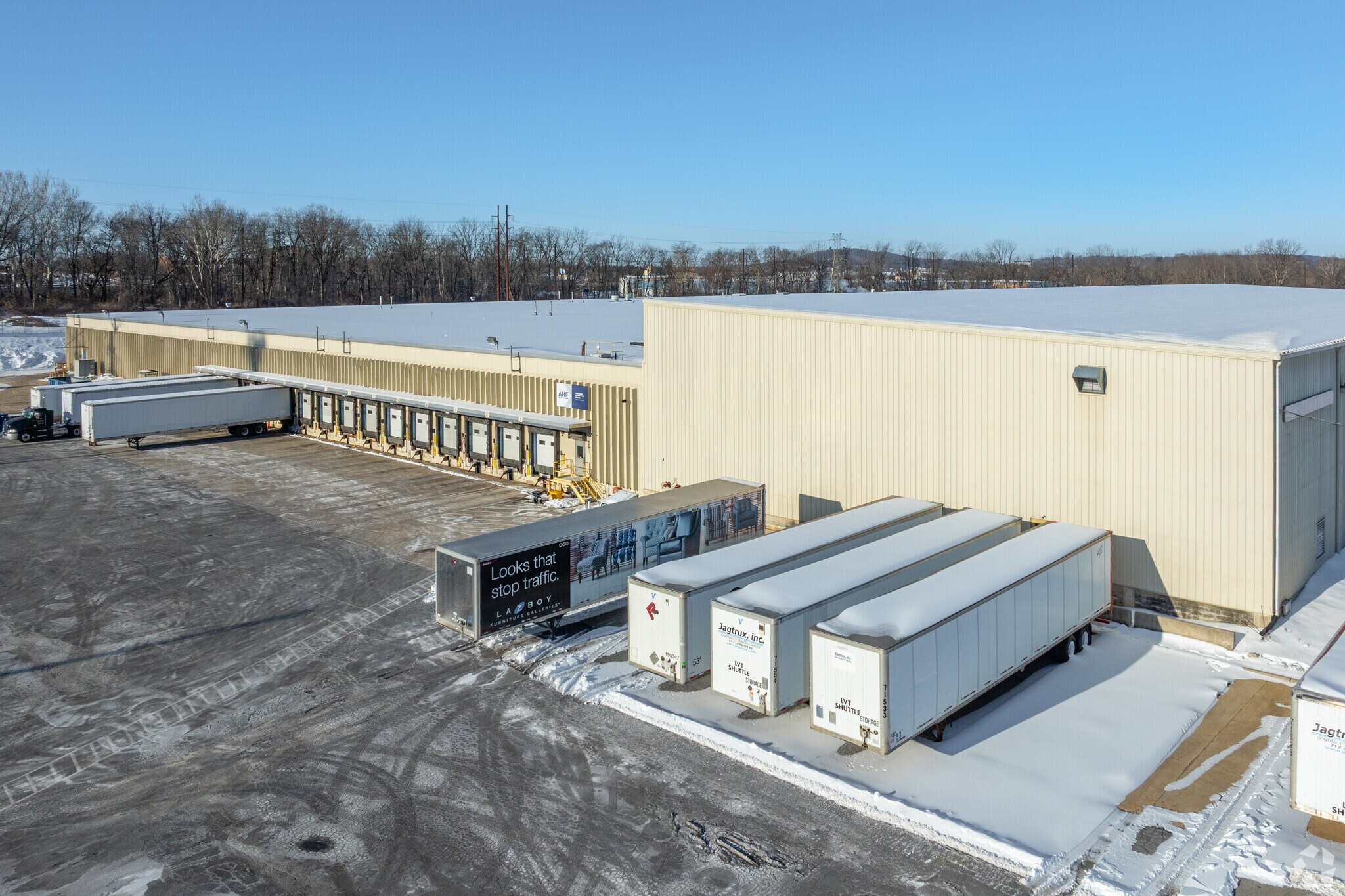 1215 Loop Rd, Lancaster, PA for lease Primary Photo- Image 1 of 7