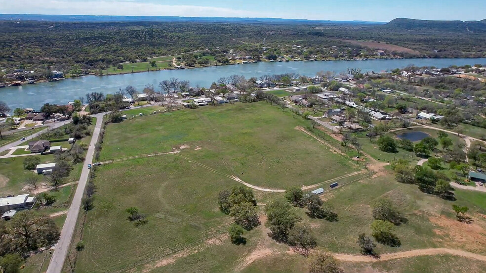 105 Wood Forest Rd, Kingsland, TX for sale - Aerial - Image 3 of 10