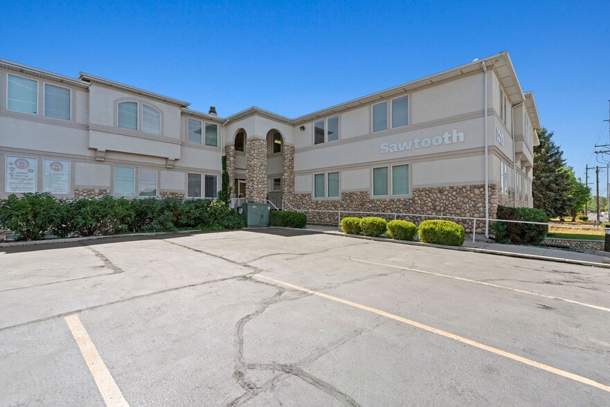 3204-3210 N Canyon Rd, Provo, UT for sale - Building Photo - Image 2 of 37