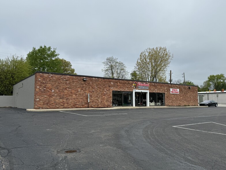 6180 Hillside Ave, Indianapolis, IN for lease - Building Photo - Image 1 of 3