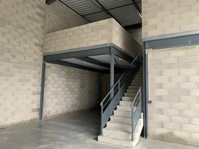 Flex in Chalon-sur-Saône for lease - Interior Photo - Image 3 of 6