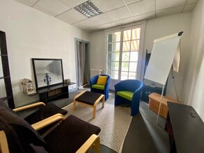 13 Rue De L'Oasis, Puteaux for lease Interior Photo- Image 1 of 4
