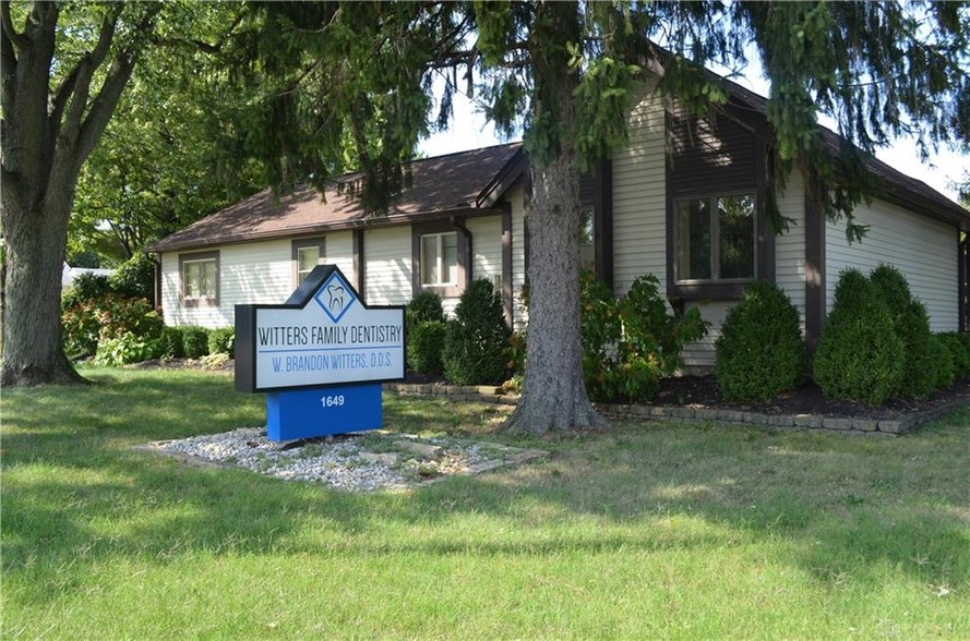 1649 E Stroop Rd, Kettering, OH for sale - Building Photo - Image 1 of 1