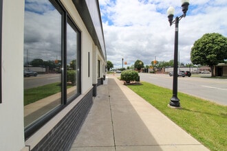 24431-24435 W Warren St, Dearborn Heights, MI for lease Interior Photo- Image 2 of 10