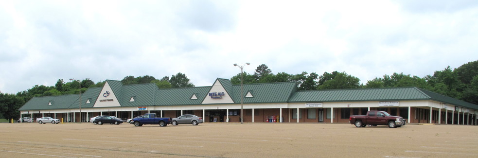 7183-7235 Stonewall Pky, Mechanicsville, VA for lease - Building Photo - Image 1 of 3