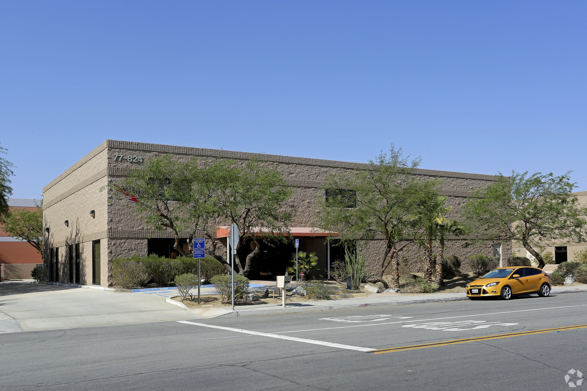 77824 Wildcat Dr, Palm Desert, CA for lease Building Photo- Image 1 of 11