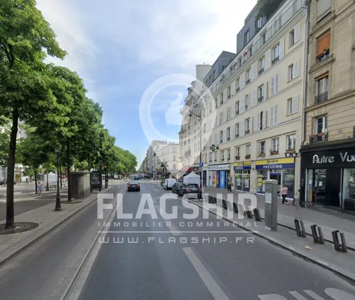 Retail in Paris for lease Building Photo- Image 1 of 5