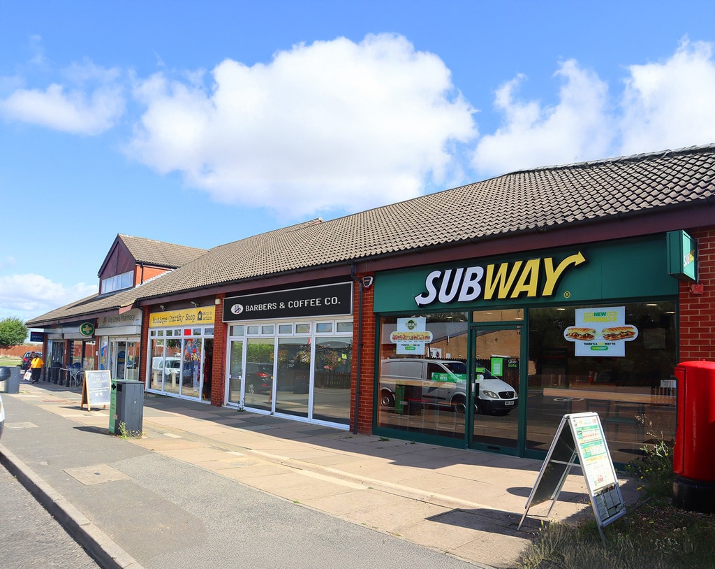 5 Grafton Clos, Wellingborough for lease Building Photo- Image 1 of 9