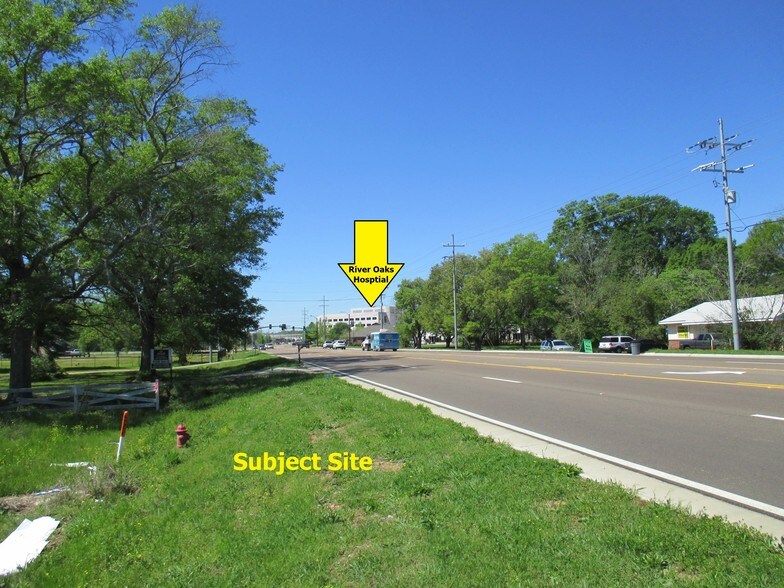 Flowood Dr & Dexter Dr, Flowood, MS 39232