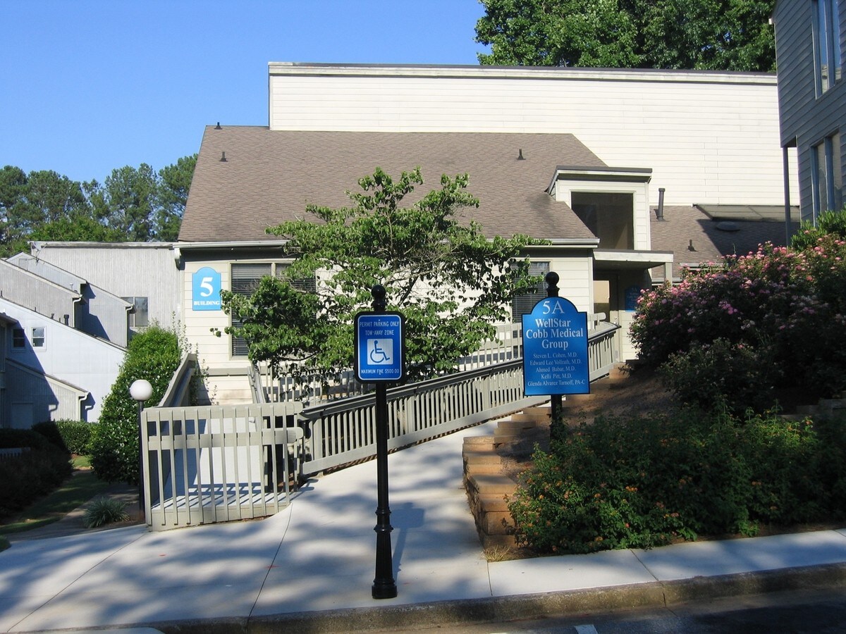 1790 Mulkey Rd, Austell, GA 30106