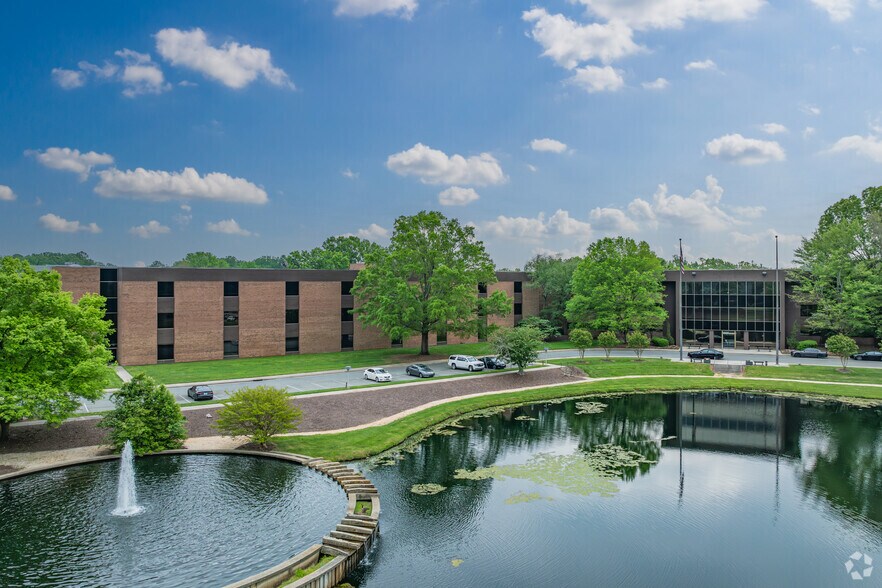 5440 Millstream Rd, Mc Leansville, NC for sale - Primary Photo - Image 1 of 1