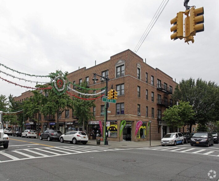 22-05 37th Blvd, Astoria, NY for sale - Primary Photo - Image 1 of 1