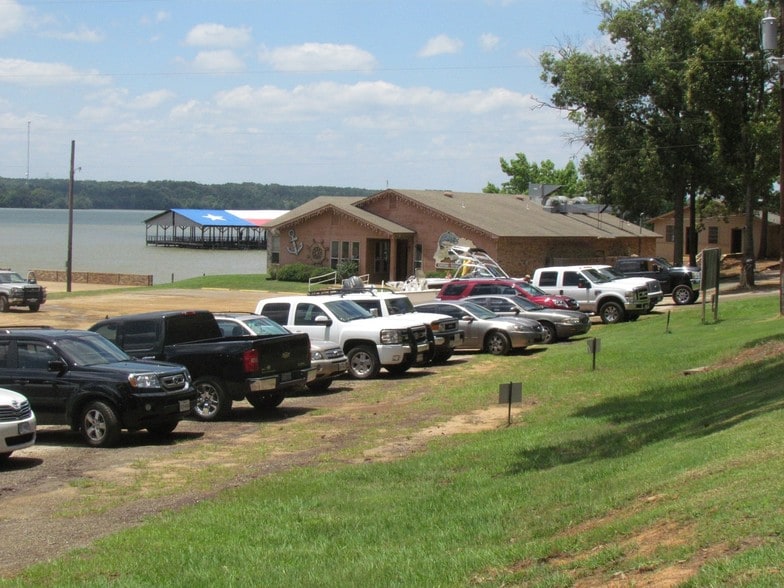 18560 County Road 4256 S, Reklaw, TX 75784