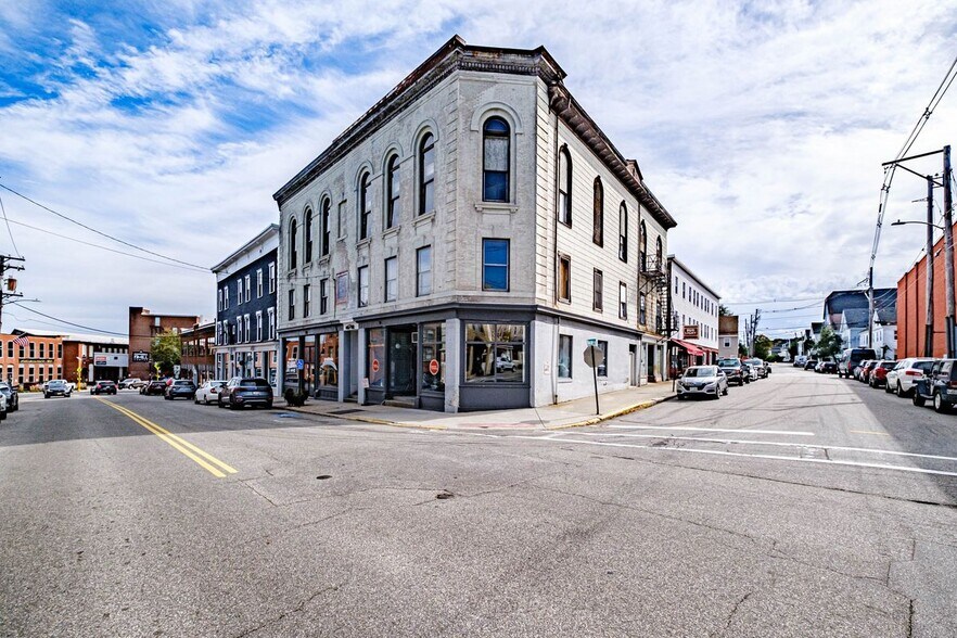 25 Alfred St, Biddeford, ME for sale - Building Photo - Image 1 of 24