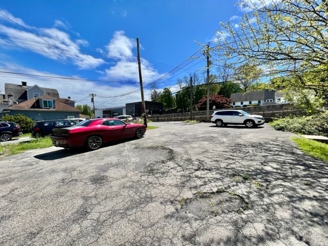 578 Tarrytown Rd, White Plains, NY for lease Building Photo- Image 1 of 5