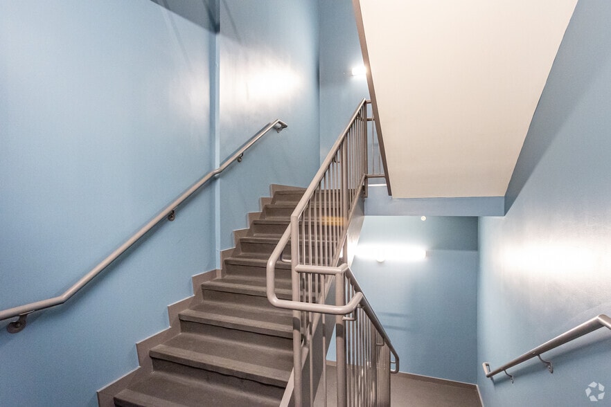 166 Main St, Watertown, MA for lease - Interior Photo - Image 2 of 20