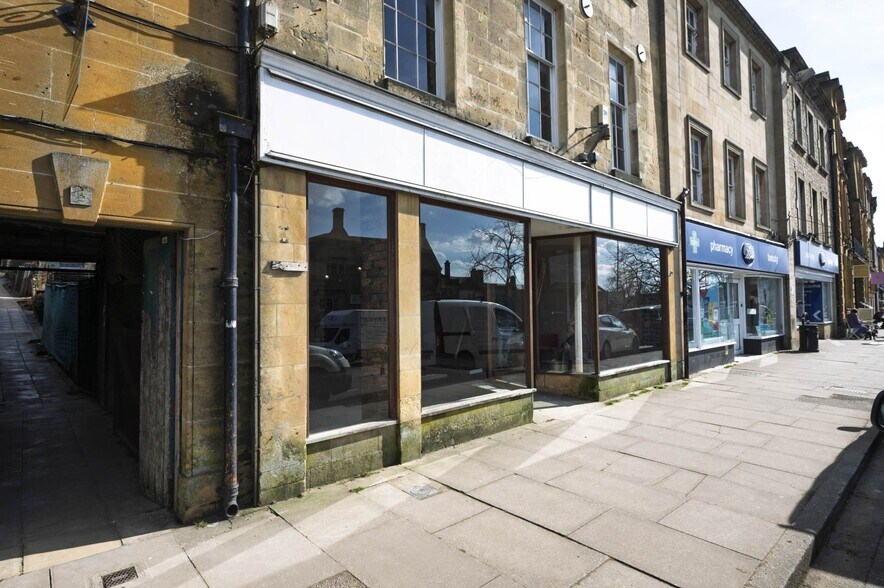 19 High St, Chipping Norton for lease - Building Photo - Image 1 of 3
