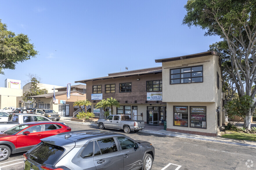 4698 Border Village Rd, San Ysidro, CA for lease - Building Photo - Image 2 of 24