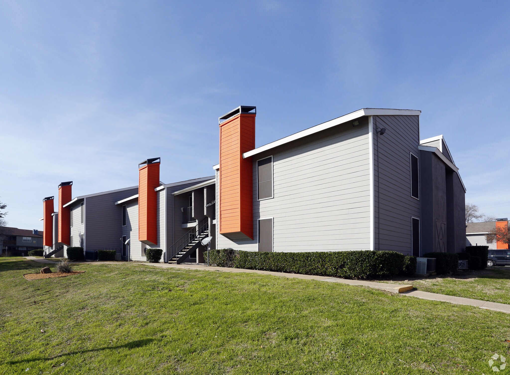 2727 W Walnut Hill Ln, Irving, TX for sale Primary Photo- Image 1 of 1