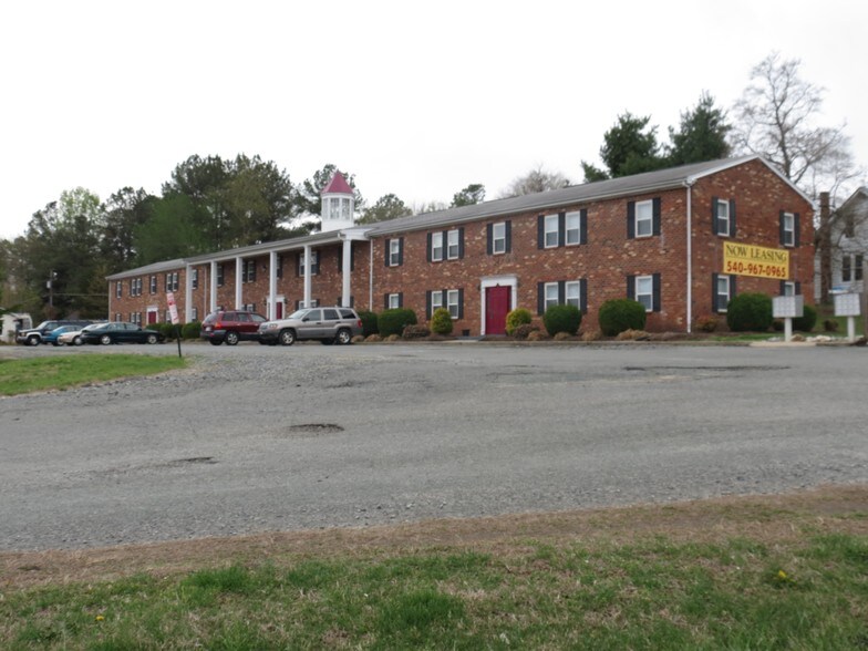 106 Jefferson Hwy, Louisa, VA for sale - Primary Photo - Image 1 of 1