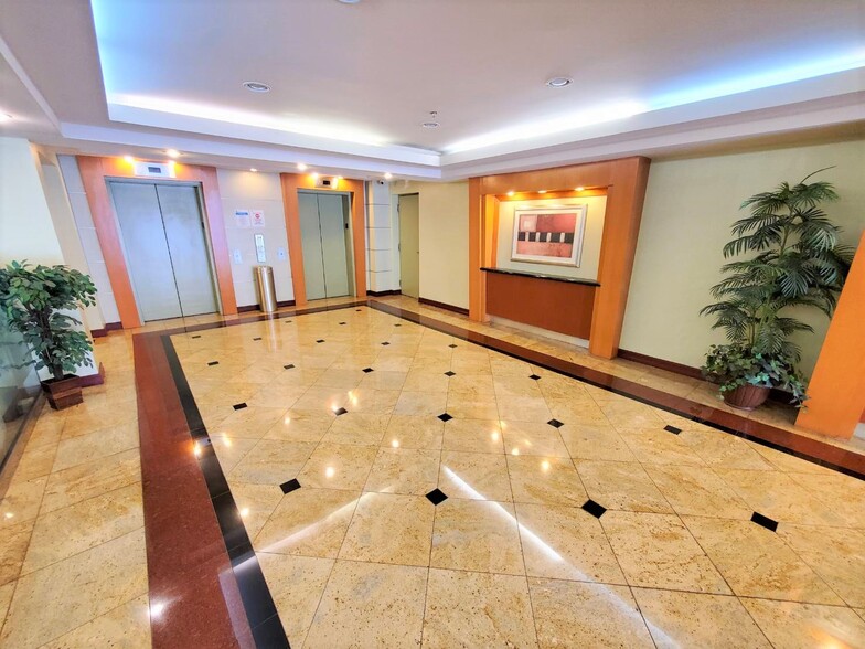 430 S Garfield Ave, Alhambra, CA for lease - Lobby - Image 3 of 12