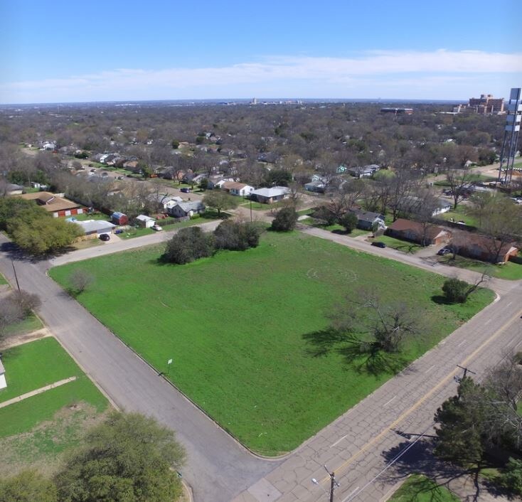 3001 MacArthur Dr, Waco, TX for sale Primary Photo- Image 1 of 1