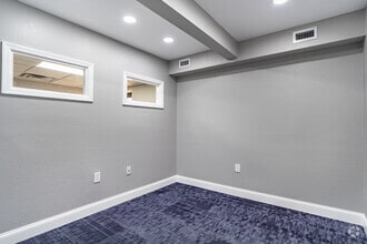 13246 38th St N, Clearwater, FL for lease Interior Photo- Image 1 of 1