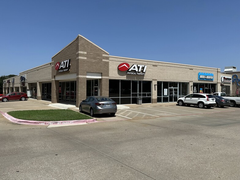 1827 SW Green Oaks Blvd, Arlington, TX for lease - Building Photo - Image 1 of 5