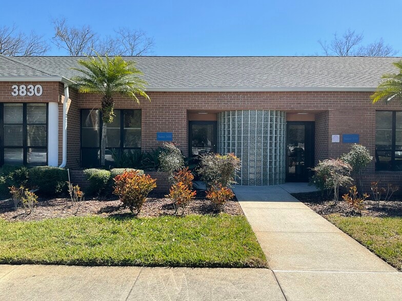 3830 Tampa Rd, Palm Harbor, FL for sale - Building Photo - Image 3 of 30