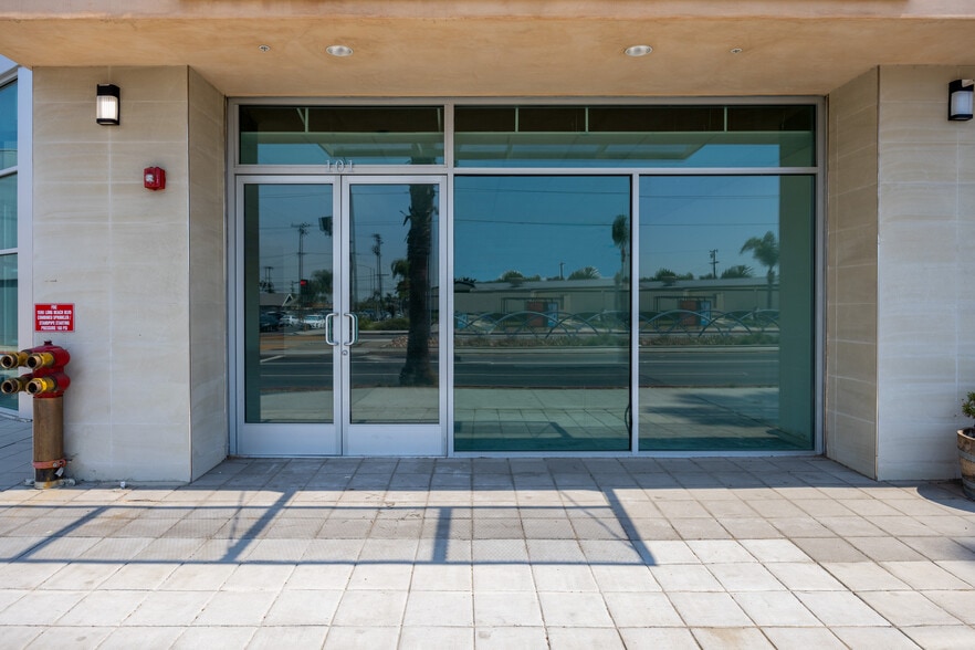 1598 Long Beach Blvd, Long Beach, CA for sale - Building Photo - Image 2 of 48