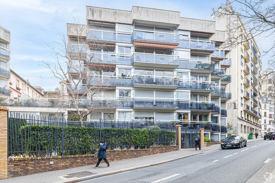 64-70 Rue De Crimée, Paris for lease - Building Photo - Image 2 of 6
