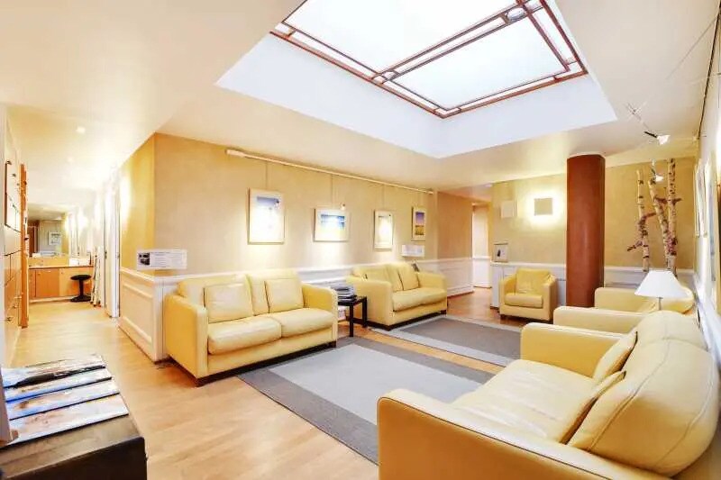 17 Rue Pétrarque, Paris for sale - Lobby - Image 1 of 13