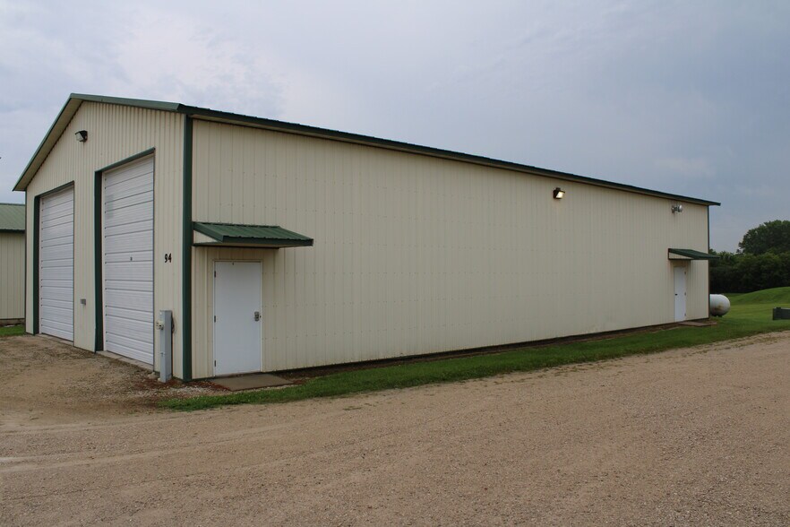 N4109 Cearns Rd, Fond Du Lac, WI for sale - Building Photo - Image 2 of 5