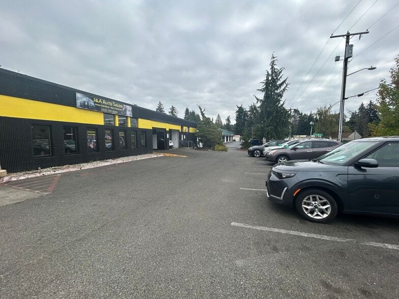 13600 NE Spring Blvd, Bellevue, WA for lease - Building Photo - Image 3 of 13