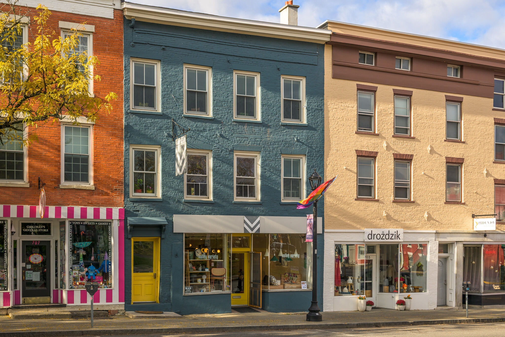 705 Warren St, Hudson, NY for sale Building Photo- Image 1 of 46