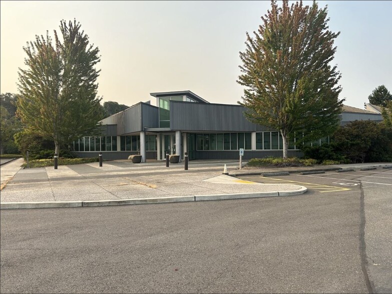 3443 W Marginal Way SW, Seattle, WA for lease - Building Photo - Image 1 of 8