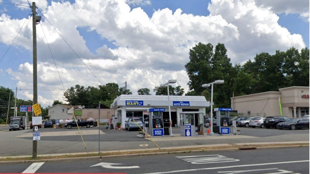 3006 Bordentown Ave, Parlin, NJ for lease Primary Photo- Image 1 of 2