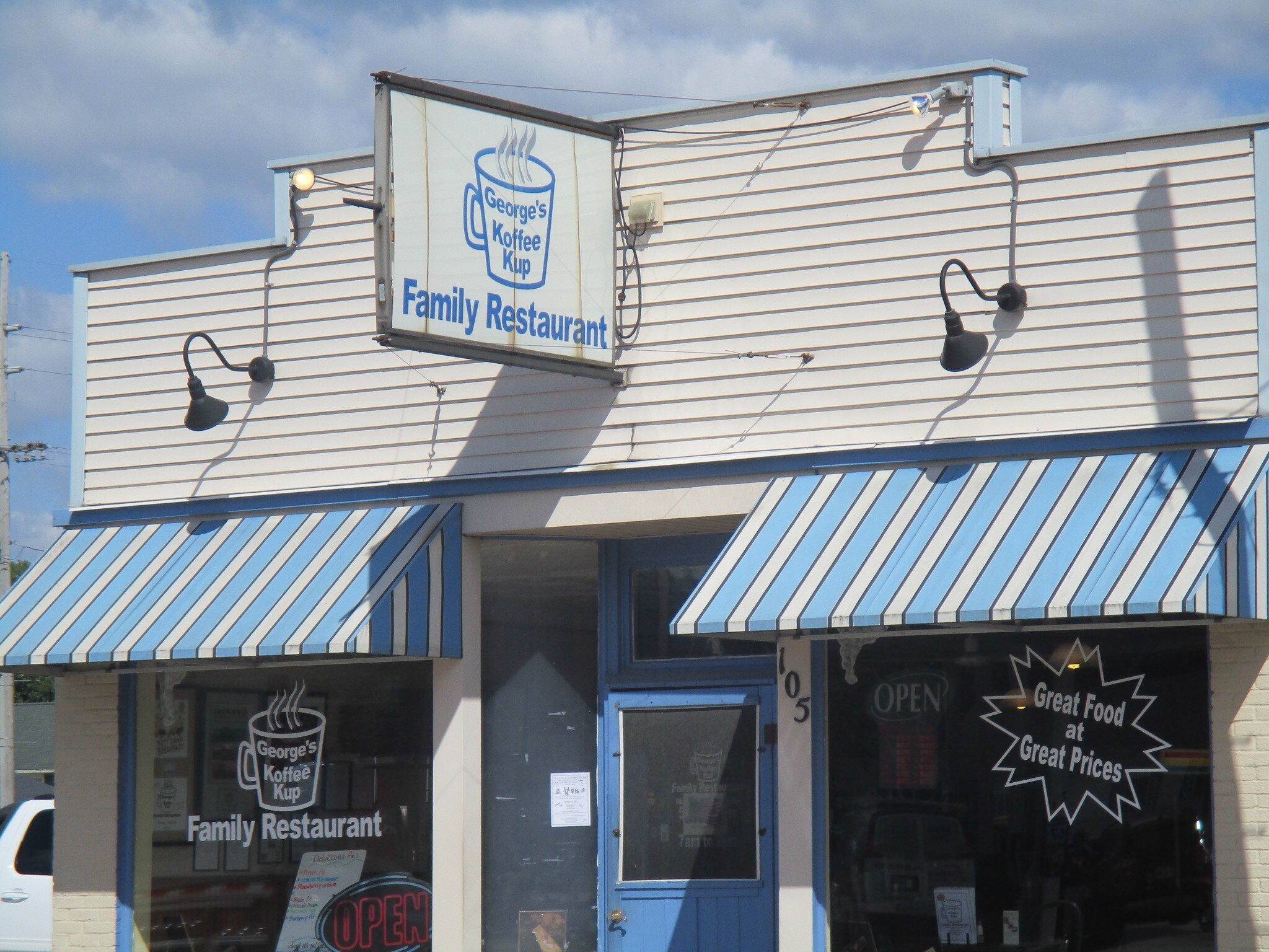 105 S Main St, Kouts, IN for sale Primary Photo- Image 1 of 1