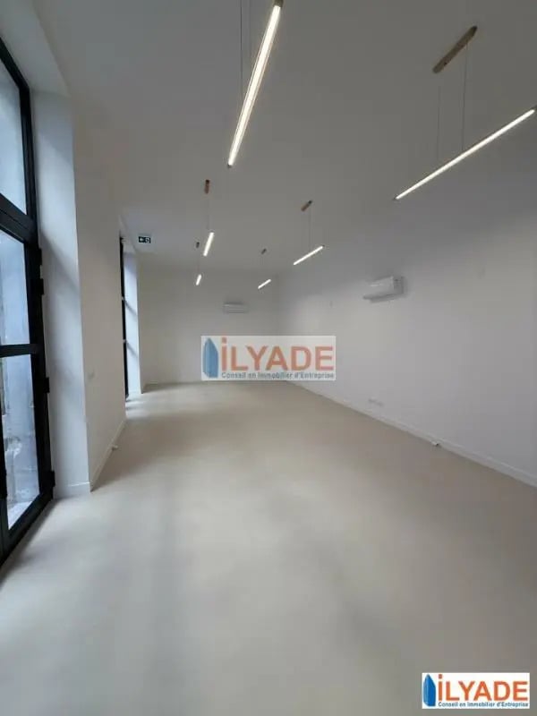5 Rue Saint Jacques, Marseille for lease Interior Photo- Image 1 of 8