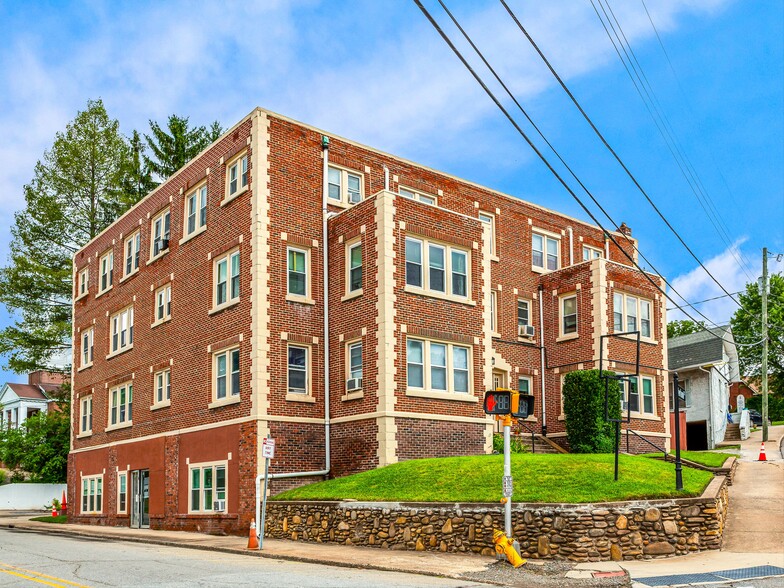 13 Newfound St, Canton, NC for sale - Primary Photo - Image 1 of 27