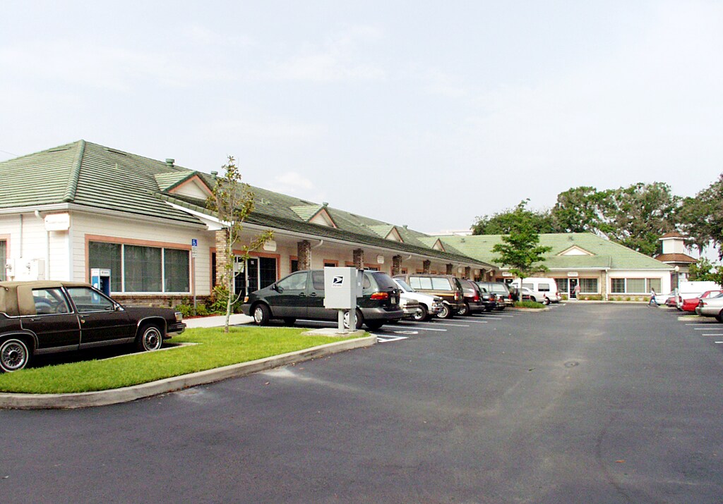 901-911 N Central Ave, Kissimmee, FL for lease Building Photo- Image 1 of 11