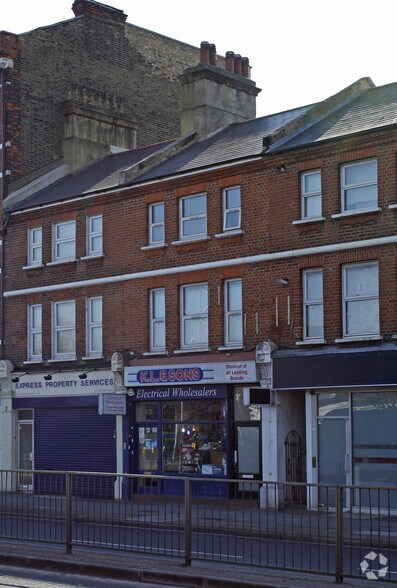 3 Stile Hall Para, London for sale - Primary Photo - Image 1 of 1