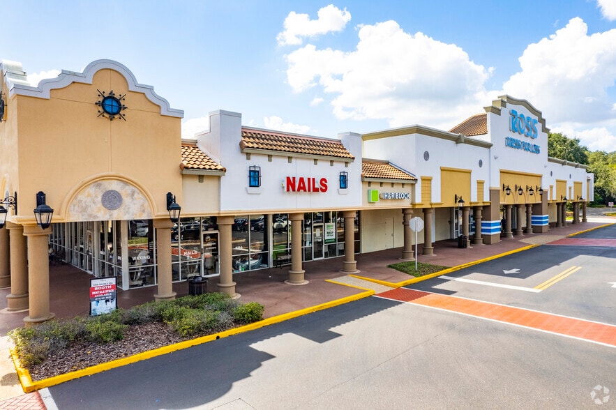 1901-1999 State Road 60 E, Valrico, FL for lease - Building Photo - Image 3 of 8