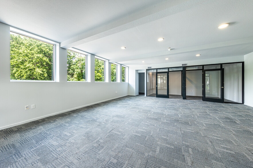 1107 S 8th St, Austin, TX for lease - Interior Photo - Image 2 of 6