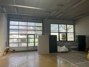 2 Place Marcel Rebuffat, Villejust for lease Interior Photo- Image 2 of 4